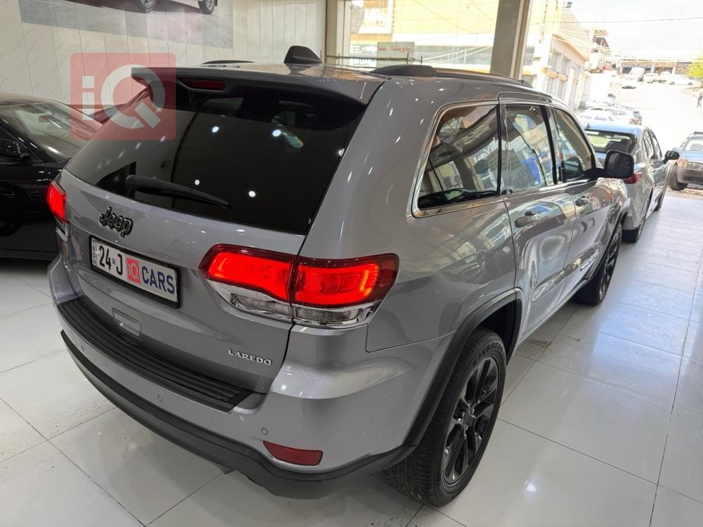 جیپ گراند شیرۆکی